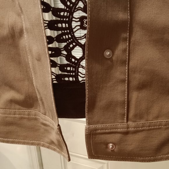 Peck & Peck Weekend Snap Front Tan Denim Jacket Cutout Lace Embroidered - Picture 3 of 6